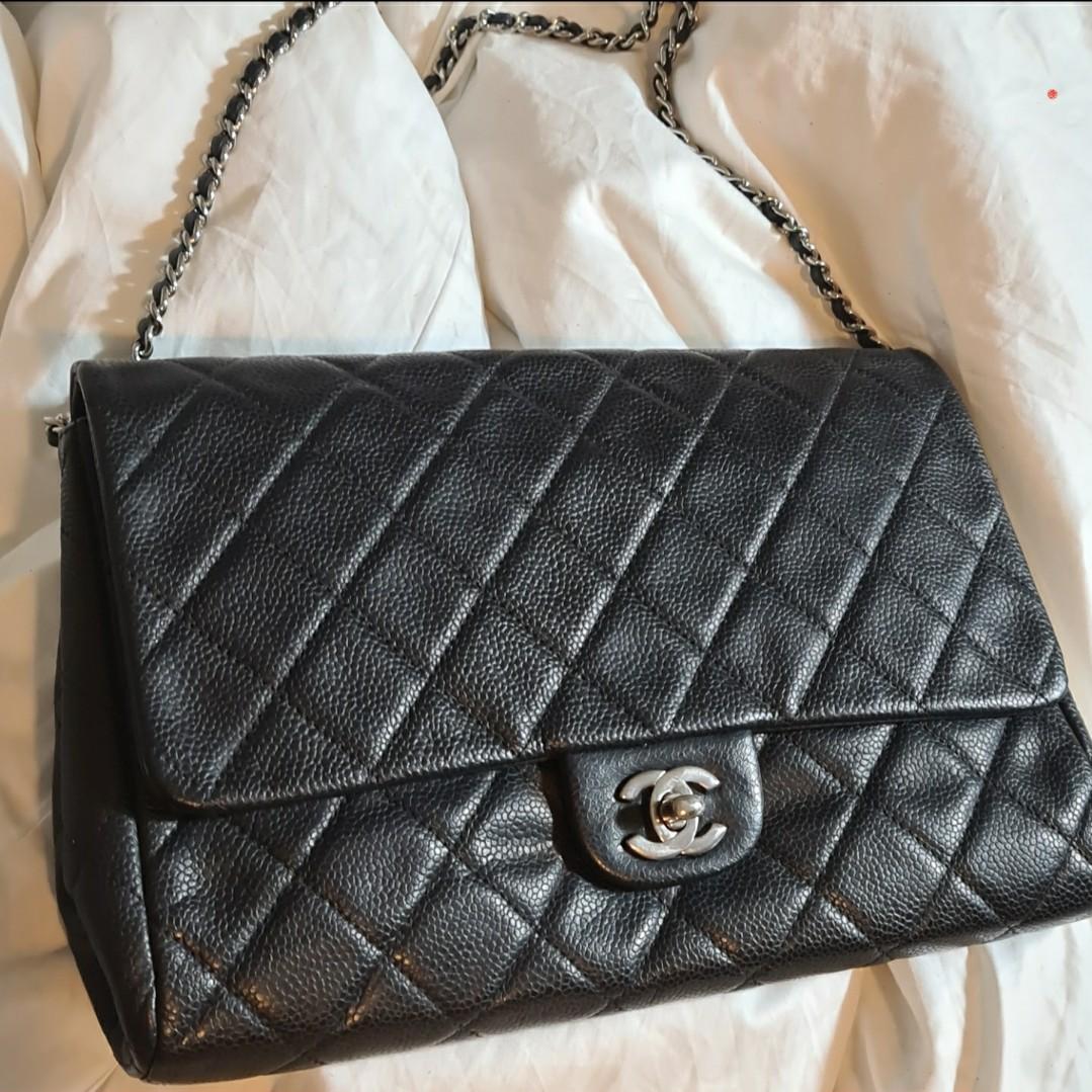 chanel classic clutch with chain