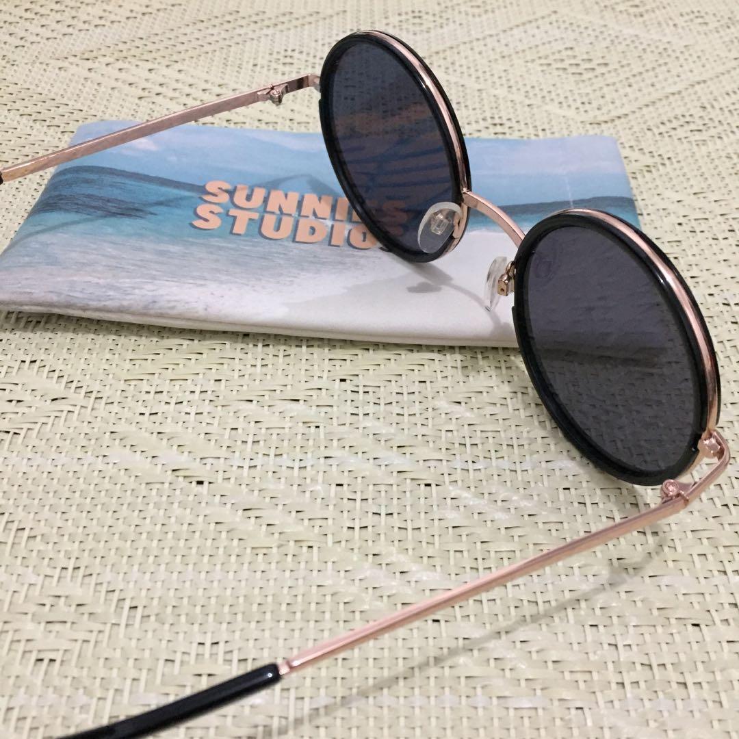 Forever 21 Sunglasses (Category: Sunglasses & Eyewear) located in Quezon City. Submitted by weeknddd (Listing ID 1031627562, Image 3). Description: rfs: decluttering.