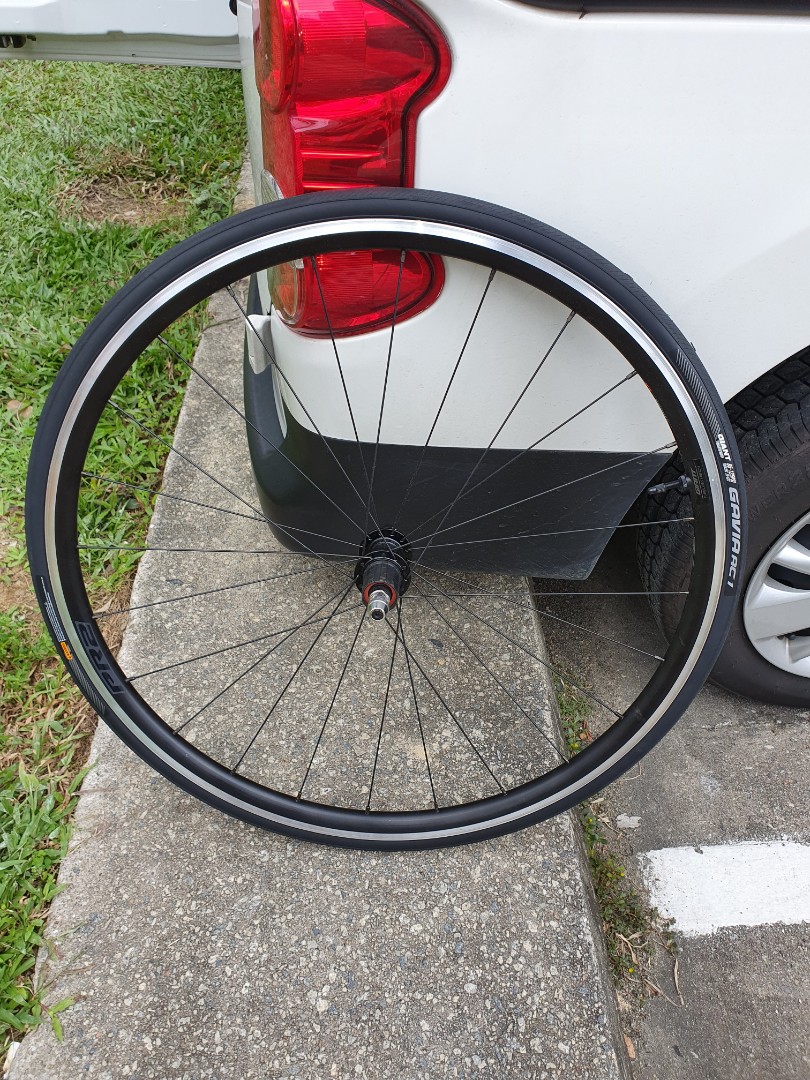 GIANT PR2 Rear Wheel., Sports Equipment 