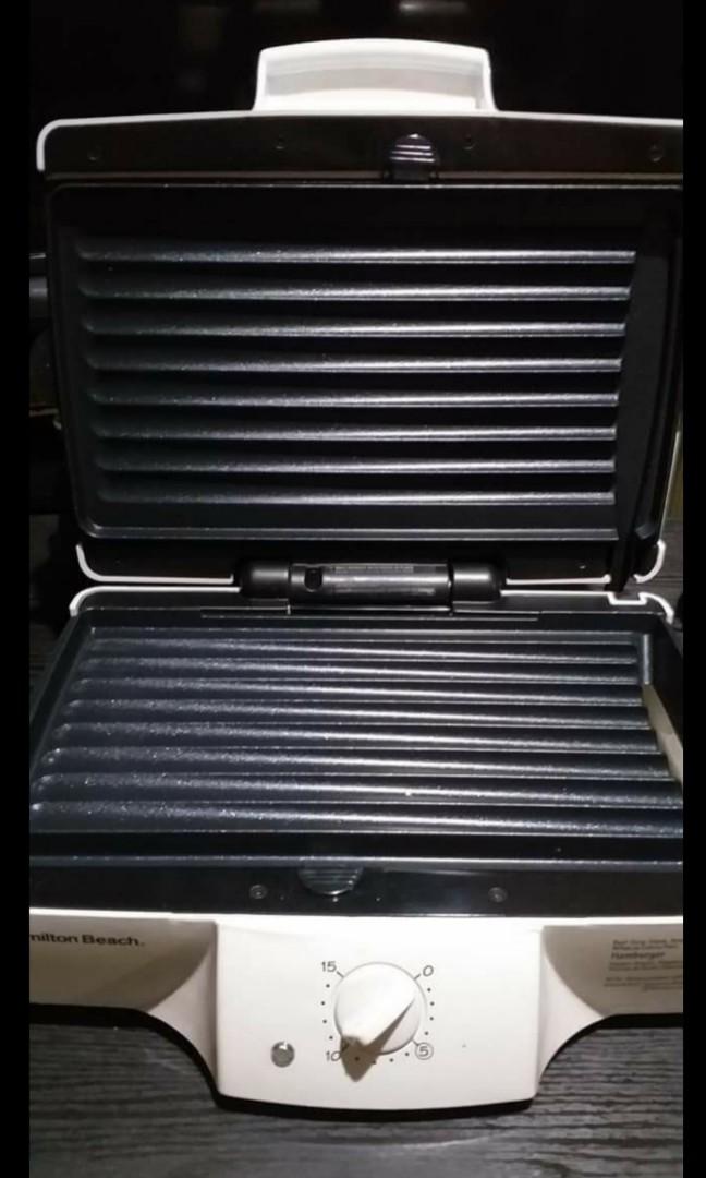 Hamilton Beach Indoor Griller/Cooker (Category: Cookware & Accessories) located in Makati City. Submitted by punisher2k20 (Listing ID 1031502689, Image 3). Description: Brand new. Bought in the states for $120. No box to minimize baggage. Unused since i prefer to use my stove top griller. 120 volts..