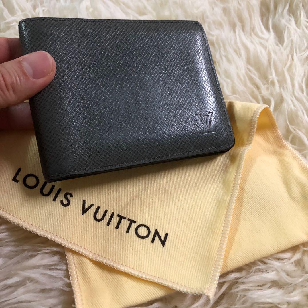 Louis Vuitton taiga document bag, Luxury, Bags & Wallets on Carousell