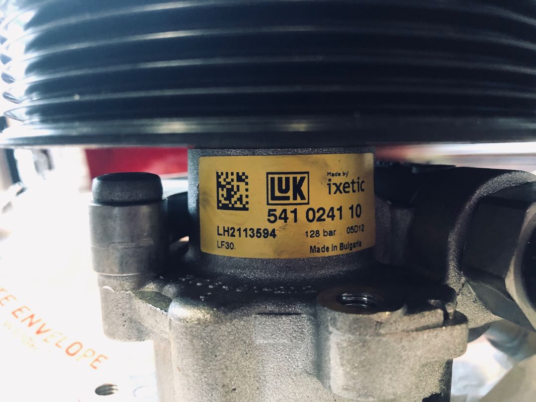 LUK / Mercedes Power Steering Pump New, Car Accessories, Accessories on