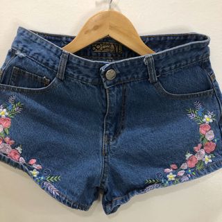 dute denim shorts