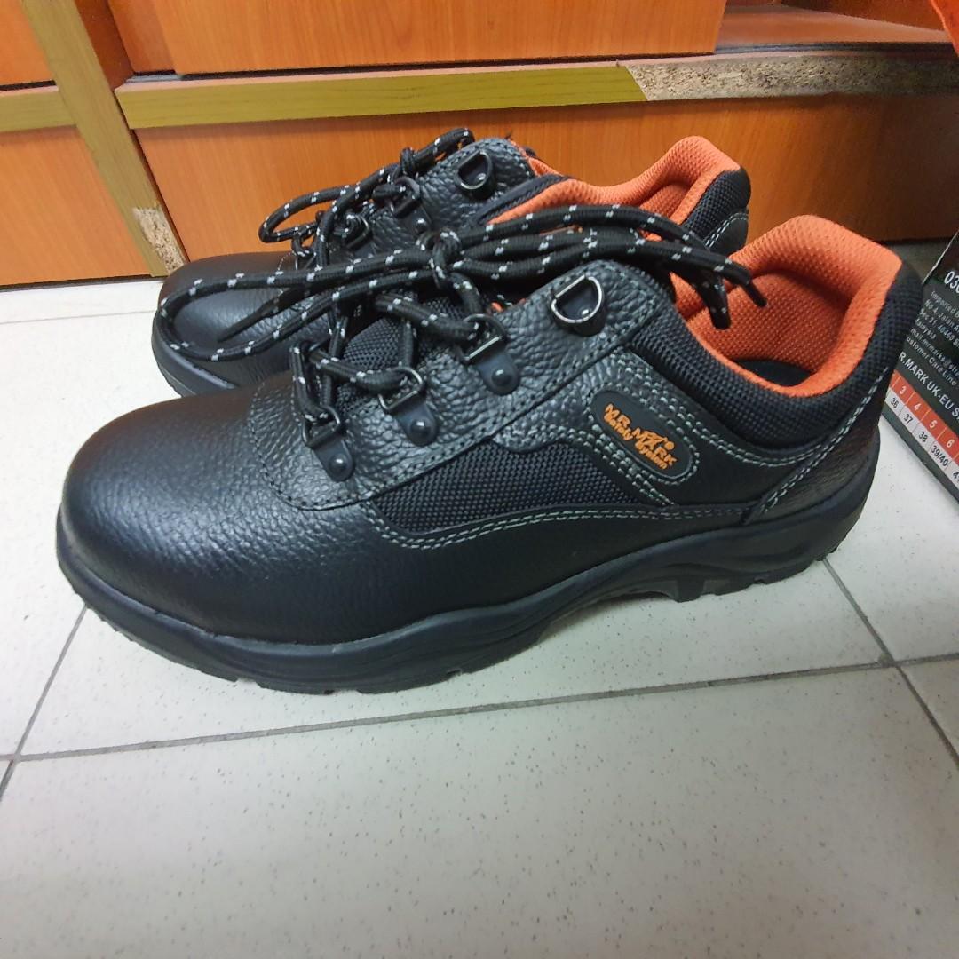 Mark 2025 safety shoes