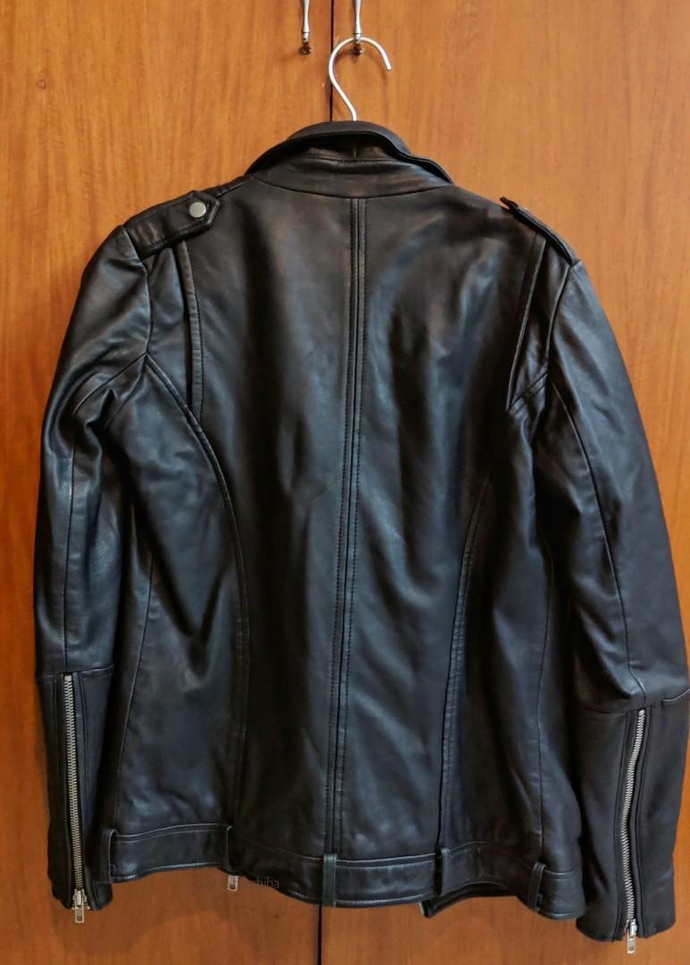 Genuine Lamb Leather Jacket from Muubaa (Category: Coats, Jackets and Outerwear) located in Taguig. Submitted by basicbi (Listing ID 1031497925, Image 2). Description: Muubaa Leather Jacket, 100% Lamb Leather Condition: Great, rarely used Size: EU 36 Women's, relaxed fit Price: P12,000 negotiable Originally: $740 RFS: Need different size now.