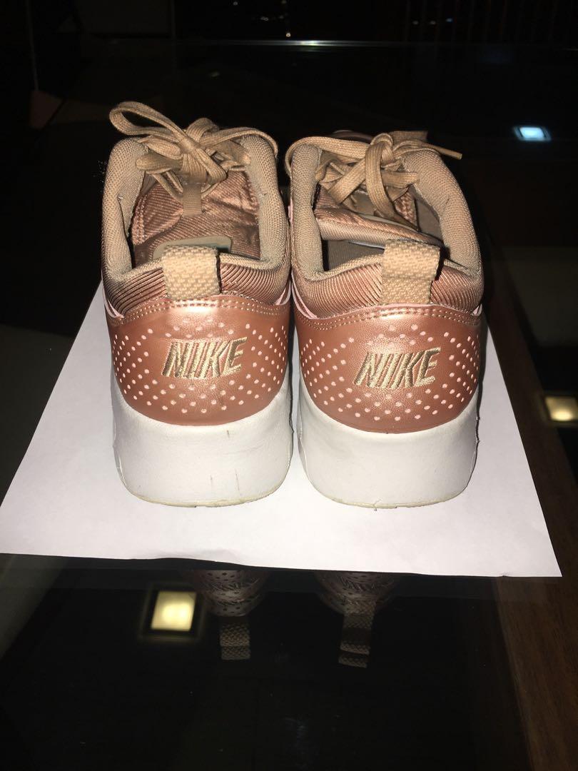 nike air thea gold