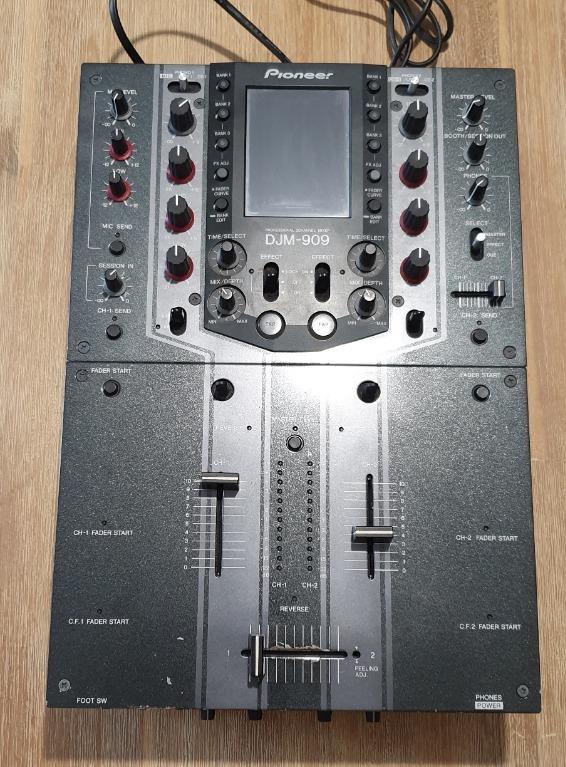 djm 909