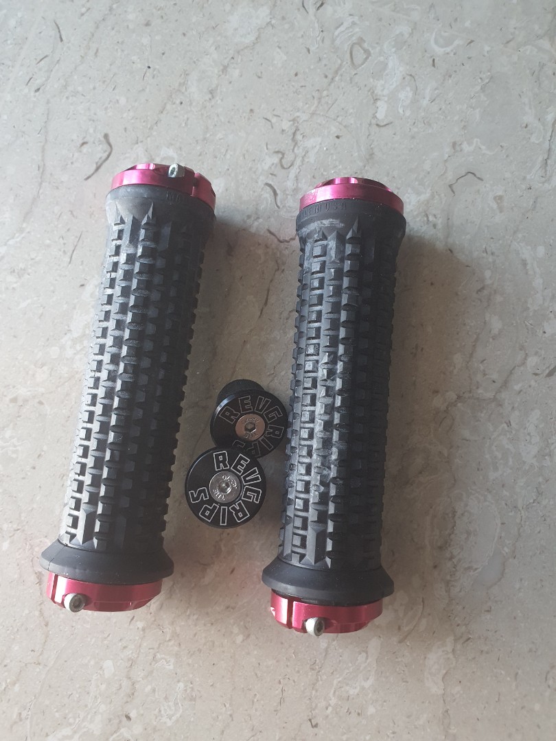 Rev Grips Revolution Suspension Grips, Sports Equipment, Bicycles