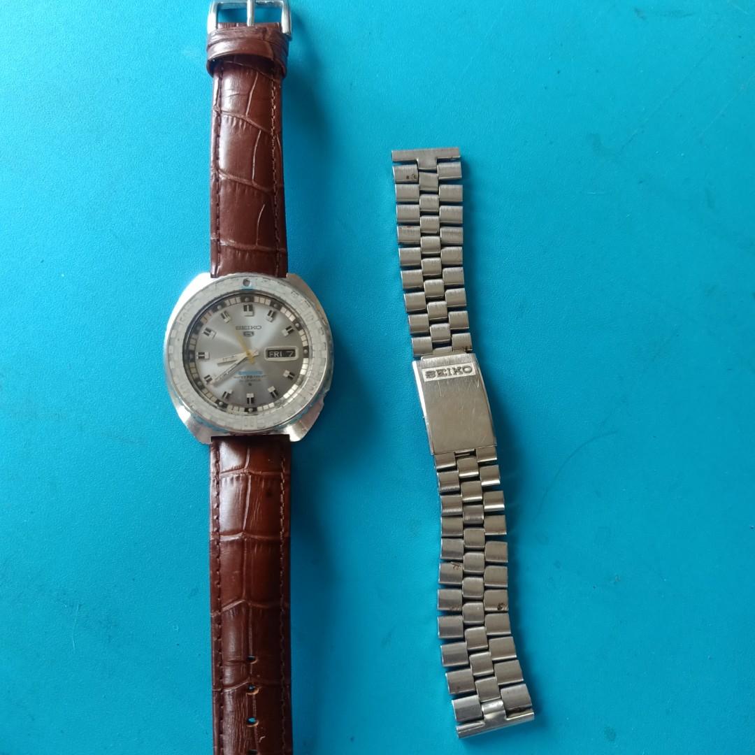 Seiko 5 Sports Rally Men S Fashion Watches On Carousell