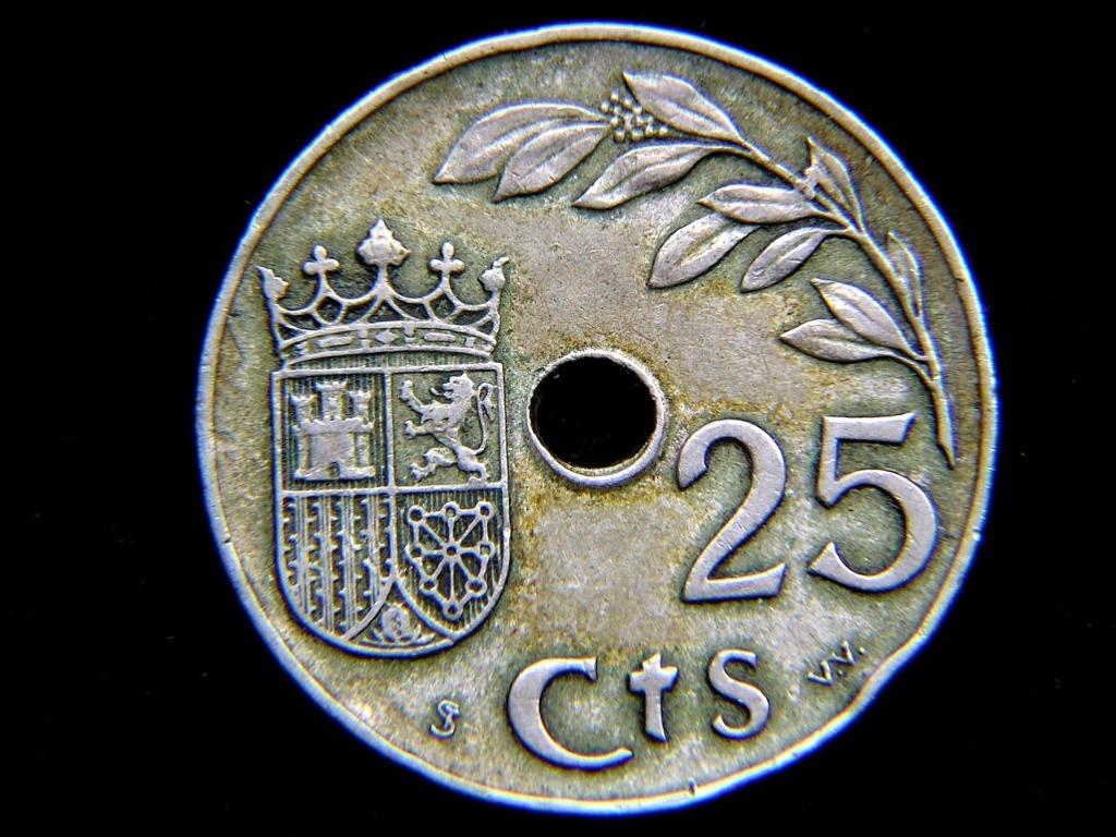 Spain - 1937年西班牙國國徽及長槍黨(Falange Española)黨黴25仙鎳幣(內戰結束, 法蘭戈獨裁執政初期), 興趣及遊戲,  收藏品及紀念品, 錢幣- Carousell