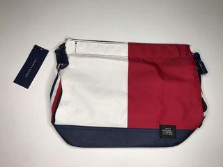 Tommy Hilfiger Travel Kit