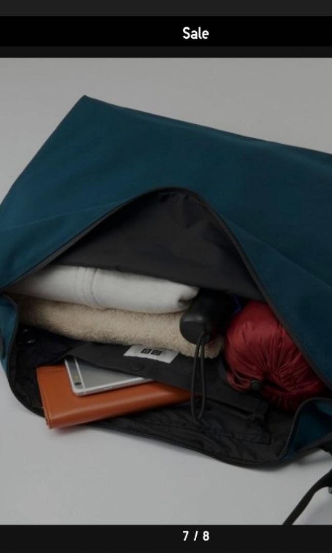 uniqlo blocktech shoulder bolsa