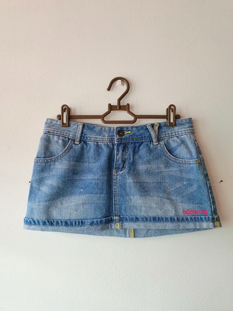 Billabong shop denim skirt