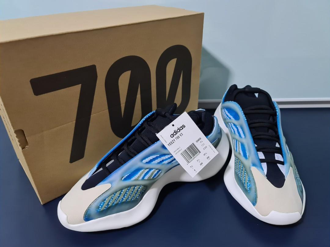 adidas shoes 700