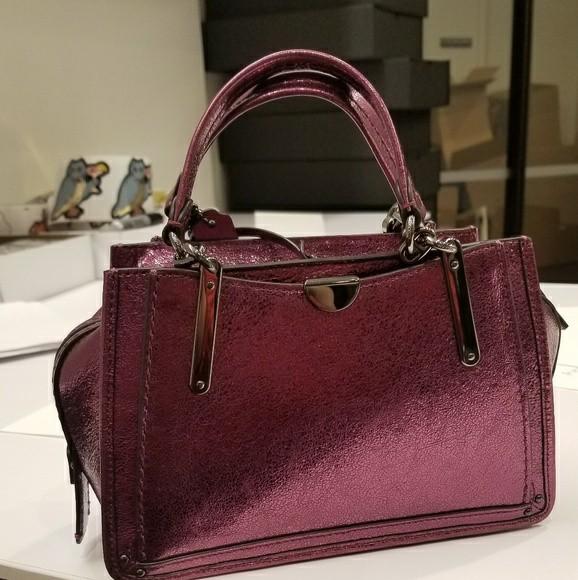 Coach dreamer metallic berry