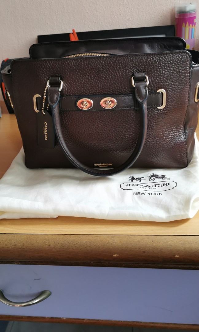 Coach swagger sales carryall 27