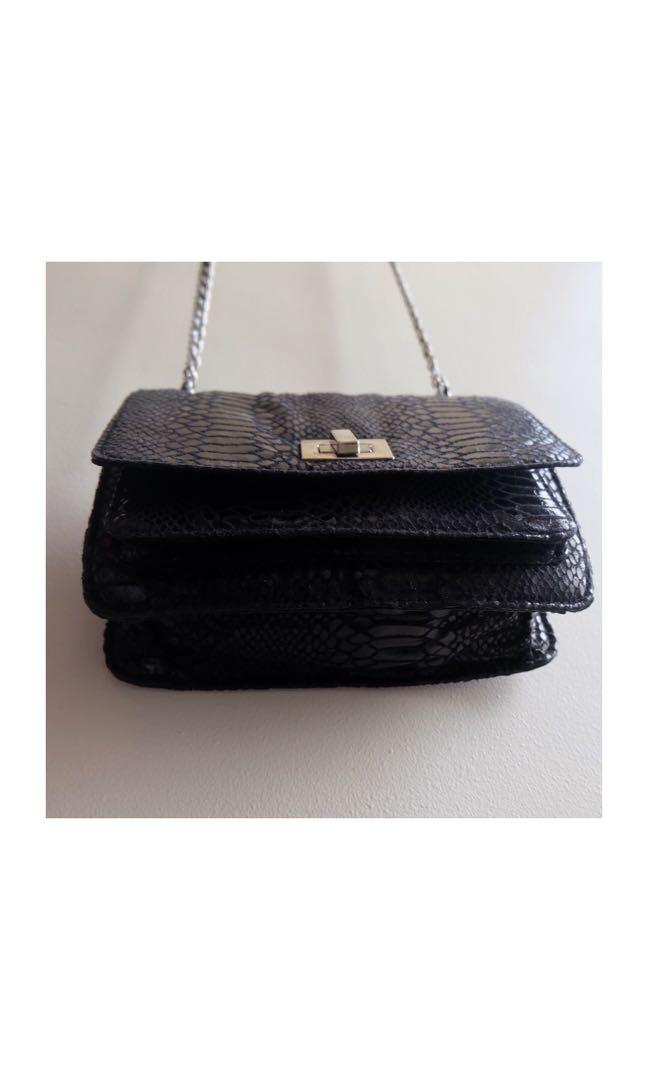 sling bags online below 150