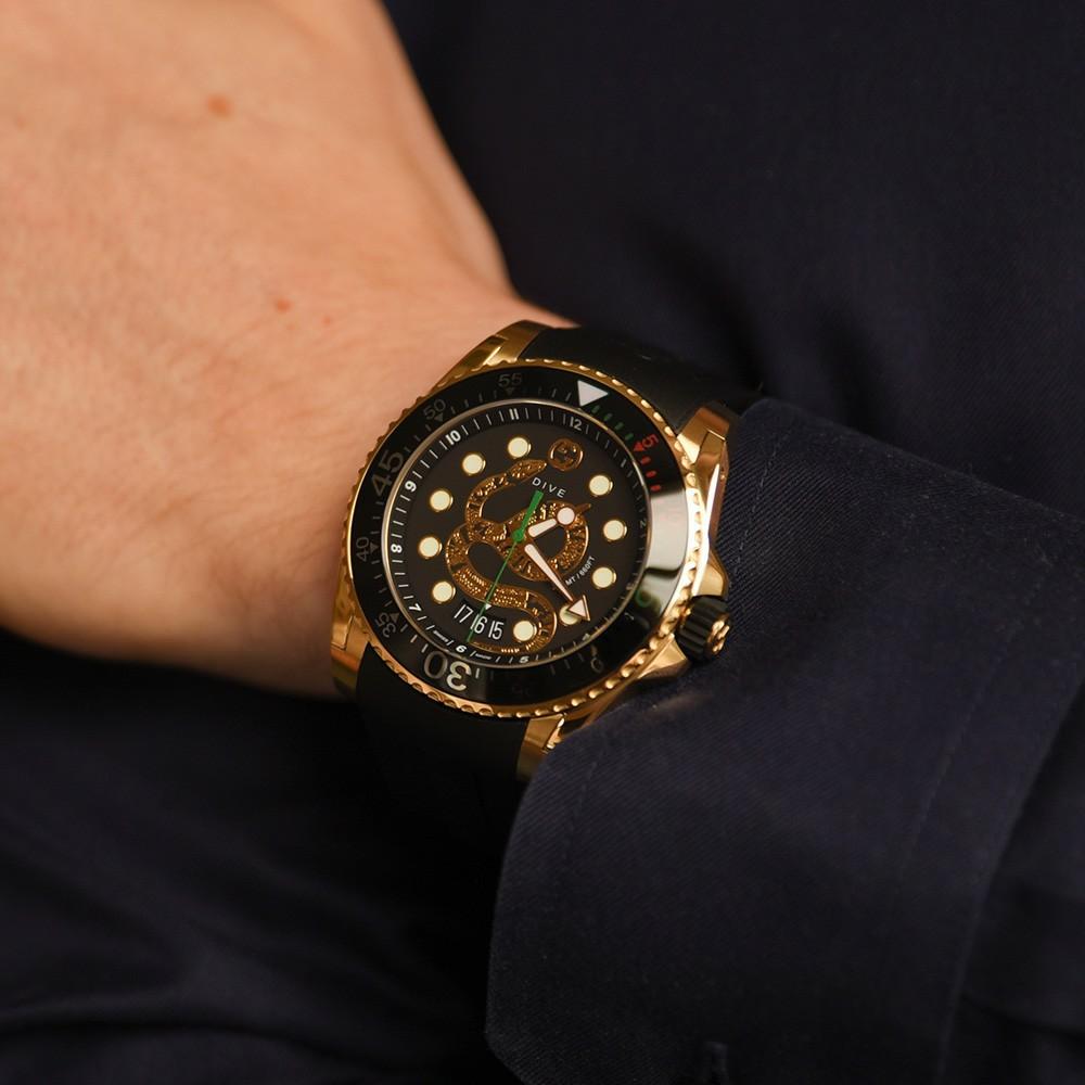Mens black and gold gucci watch online