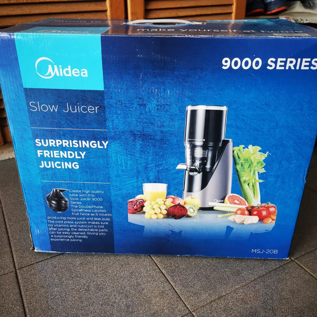 Juice maker (Category: Juicers, Blenders & Grinders) located in Kajang. Submitted by carronzt (Listing ID 1031683473, Image 1). Description: Brand New slow Juicer 200W original price rm 599 1 year warranty Touch Key with intelligent control Reason of selling : Clear kitchen Space Self pick at landmark Residence 2 No Nego fix price.