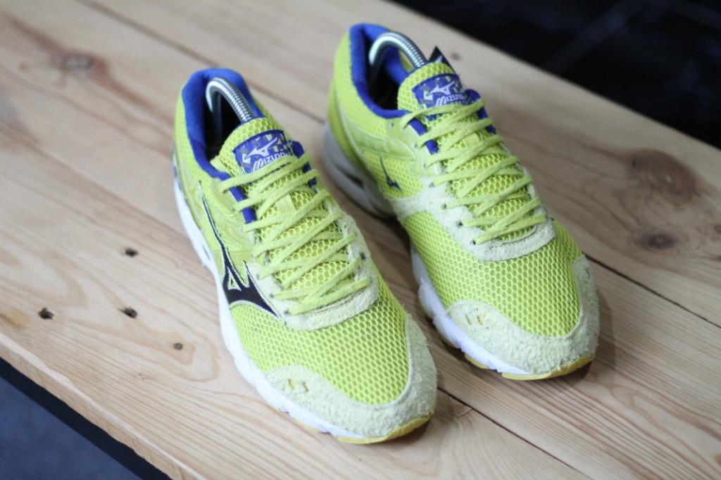 Mizuno wave shop aero 12 grey