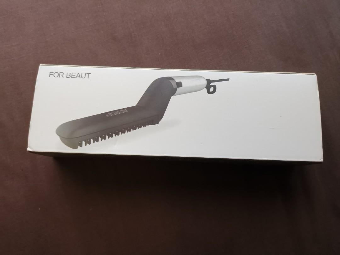 Modelling Comb (Category: Hair) located in Singapore. Submitted by khtan88 (Listing ID 1031700062, Image 2). Description: Self collect at Punggol Walk.