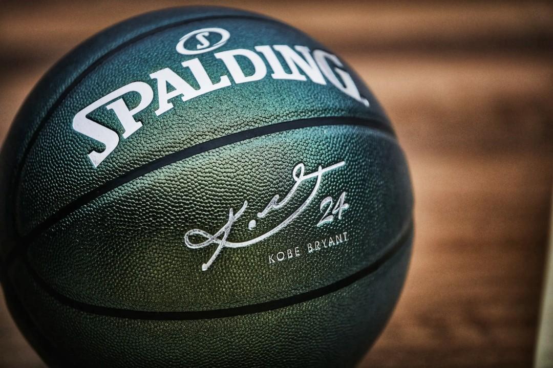 spalding kobe