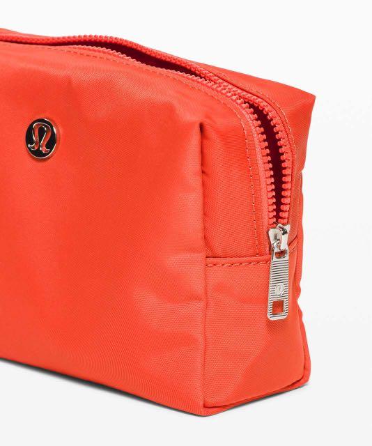lululemon zipper pouch