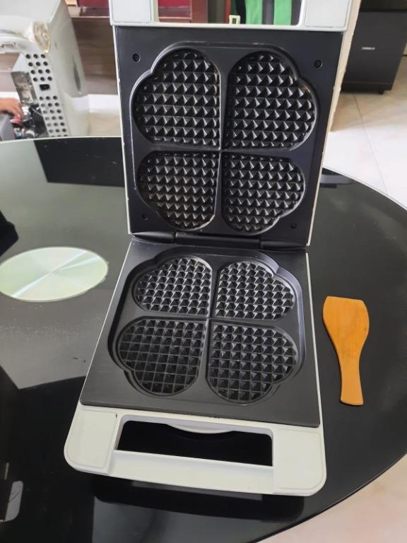 Philips Wafflemaker, TV & Home Appliances, Kitchen Appliances, Coffee Machines & Makers on Carousell