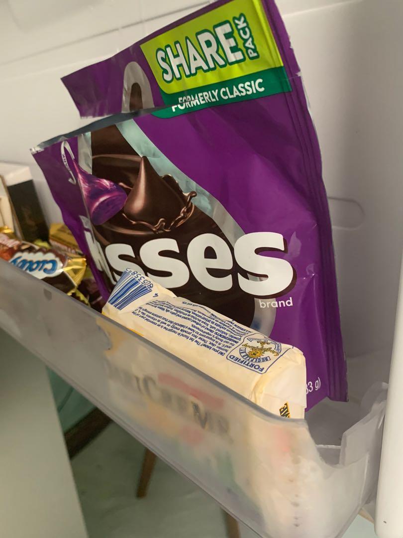 Samsung refrigerator for SALE (2nd hand), TV & Home Appliances, Kitchen