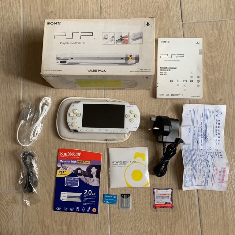 Sony PSP 1006 厚機PlayStation Portable 珍珠白, 電子遊戲, 電子遊戲