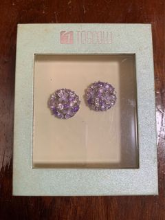(Category: ) located in . Submitted by heidsprelovedclothes (Listing ID 1031775355, Image 1). Description: .