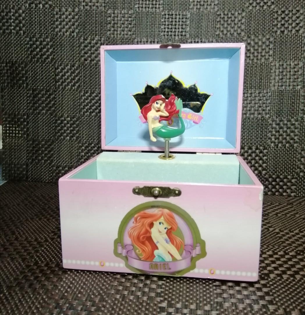 Vintage Disney Musical jewelry box, Hobbies & Toys, Memorabilia & Collectibles, Vintage
