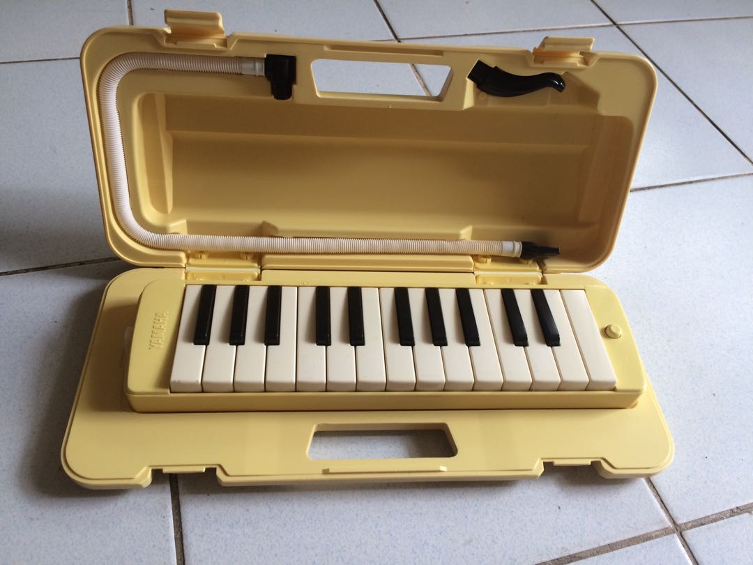 Yamaha Melodica in Good Condition.Best Gift for your Son or Daughter