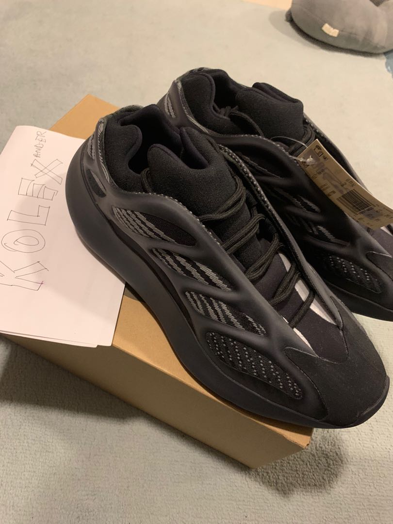 SEPATU ADIDAS YEEZY BASKETBALL QUANTUM QNTM.