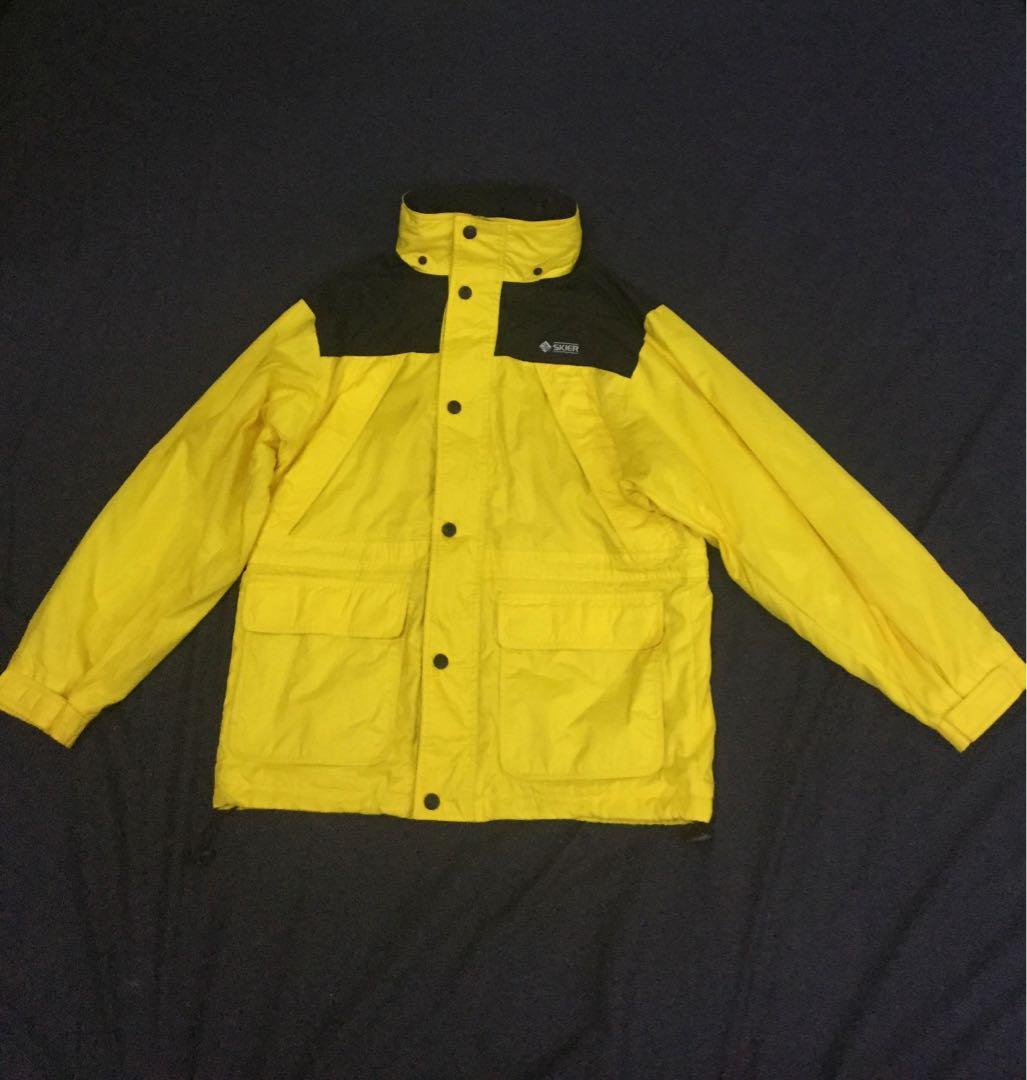 Yellow Jacket (Category: Coats, Jackets and Outerwear) located in Manila. Submitted by redolfeee (Listing ID 1031862907, Image 1). Description: Please read!!! Hello! I’m selling this trendy yellow jacket that has a detachable hoodie that’s perfect for a statement piece. Flaw: Has minor staining in some areas but is barely noticeable when worn. RFS: Need extra funds for college :)) P.S. Only shipping is available and the shipping fee is to be shou