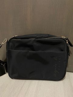 （分類：）位於 。 由 rickiebb 提交（商品編號 1025589611，圖片 1）。簡介： 。