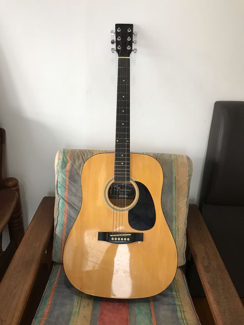 Acoustic Guitar preloved, Hobbies & Toys, Music & Media, Musical