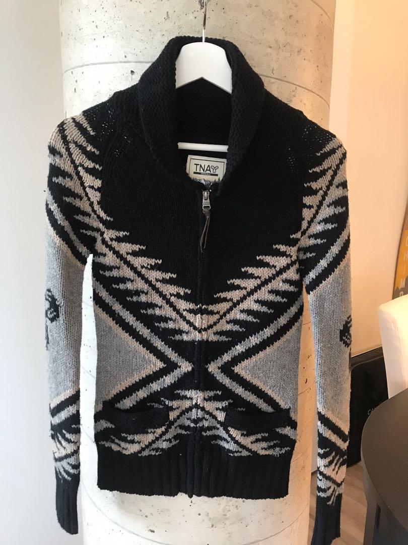 Cowichan shop sweater aritzia