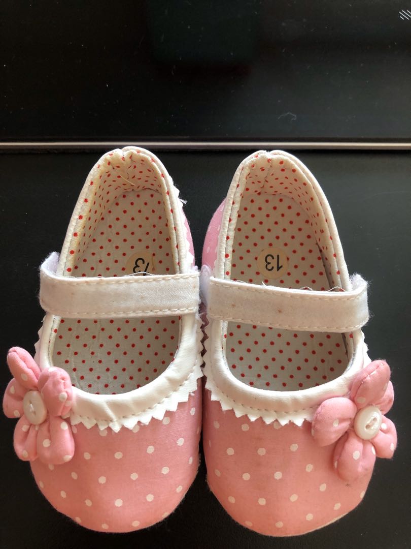 baby girl pre walking shoes