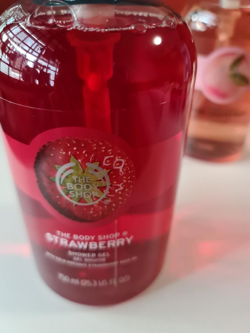 BN The Body Shop Jumbo Strawberry Shower Gel 750ml, Beauty & Personal
