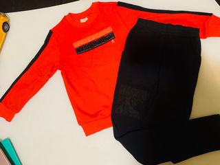 （分類：）位於 。 由 winnieeekk 提交（商品編號 1025787528，圖片 1）。簡介： 。