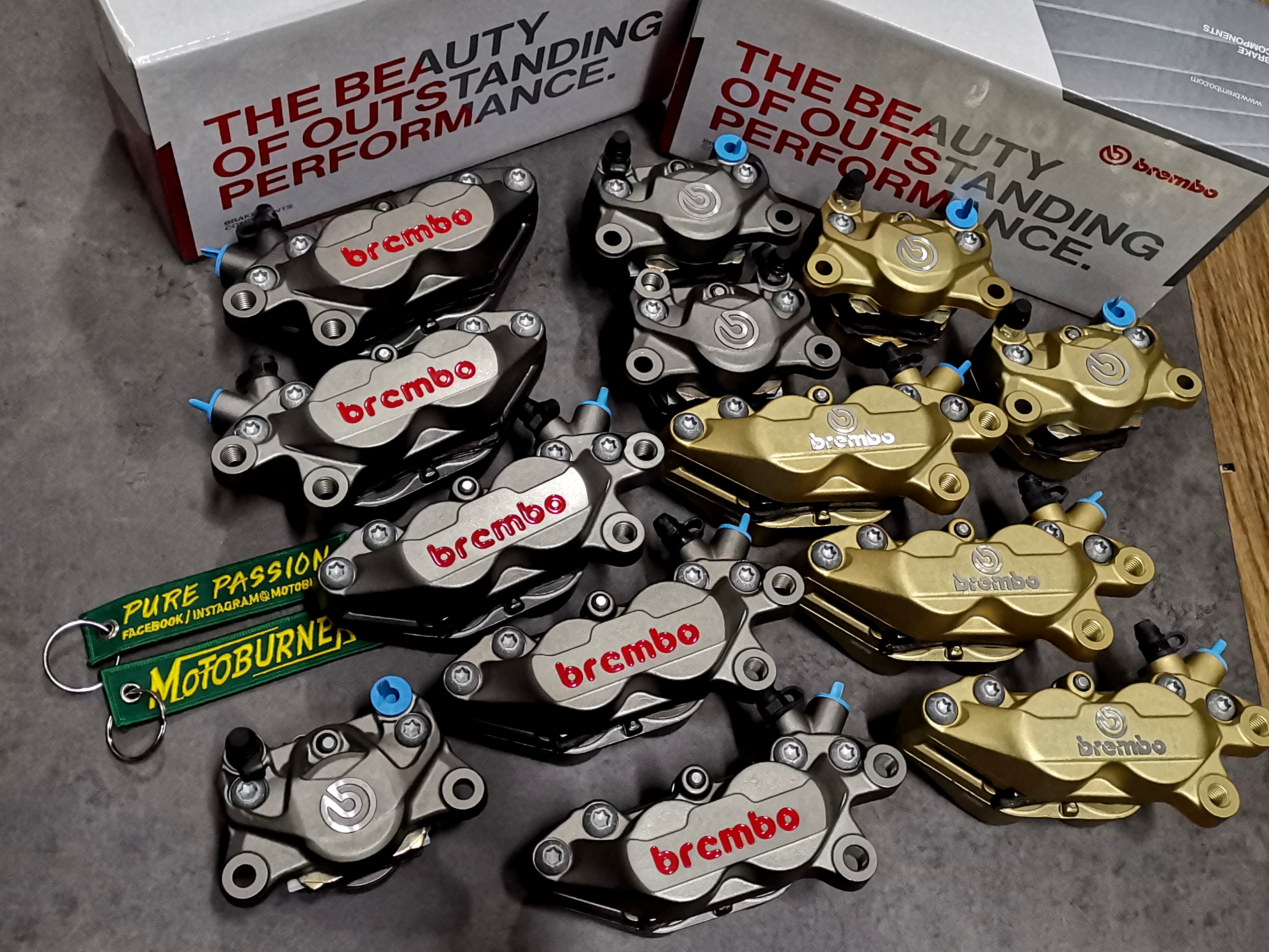 Brembo calipers Yamaha Aerox Sniper XMAX MX King, Motorbikes, Motorbike