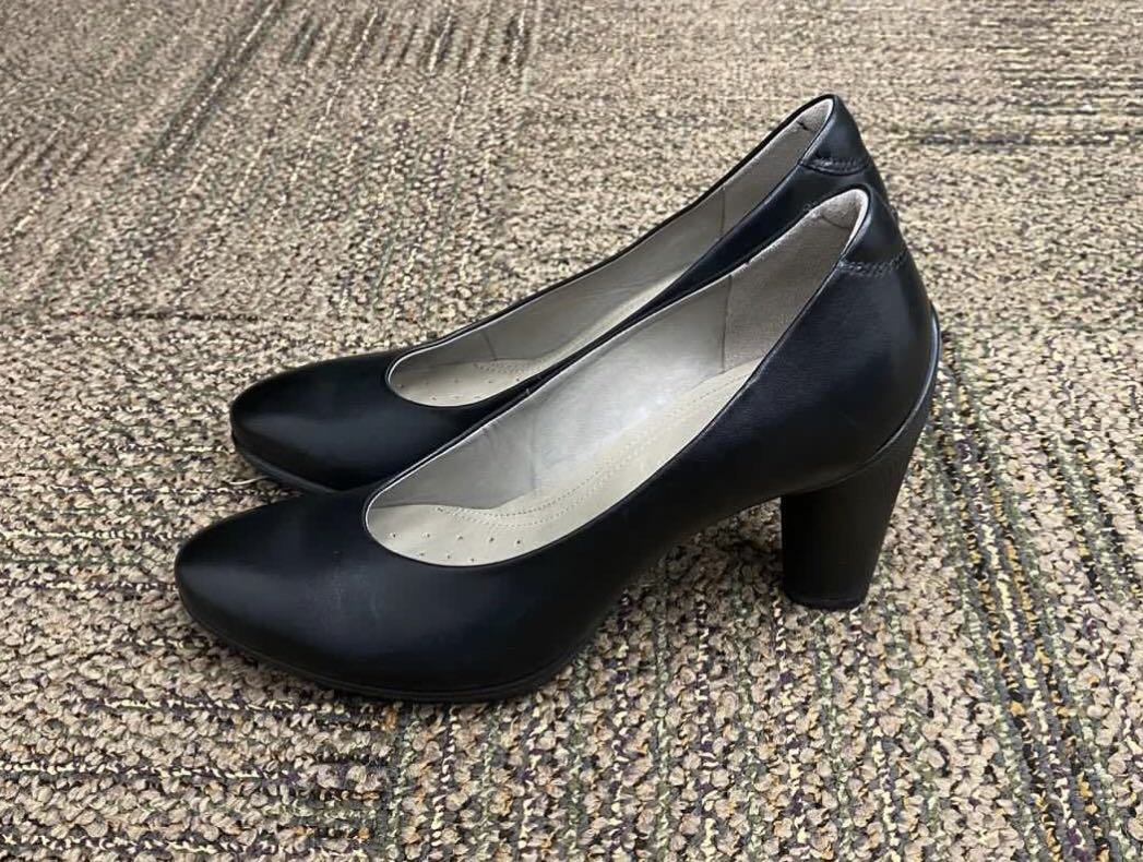 Ecco black heels Women s Fashion Footwear Heels on Carousell