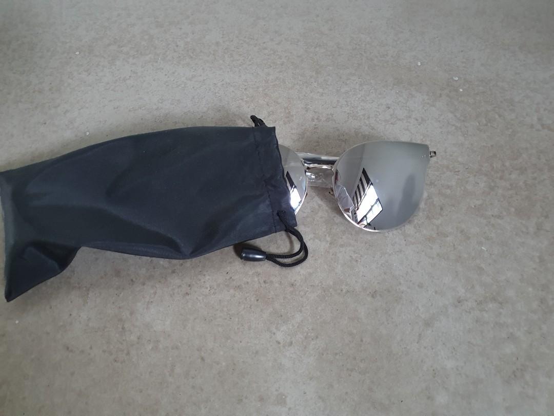 Gentle Monster Lookalike Dark Sunglasses Shades, Women's Fashion