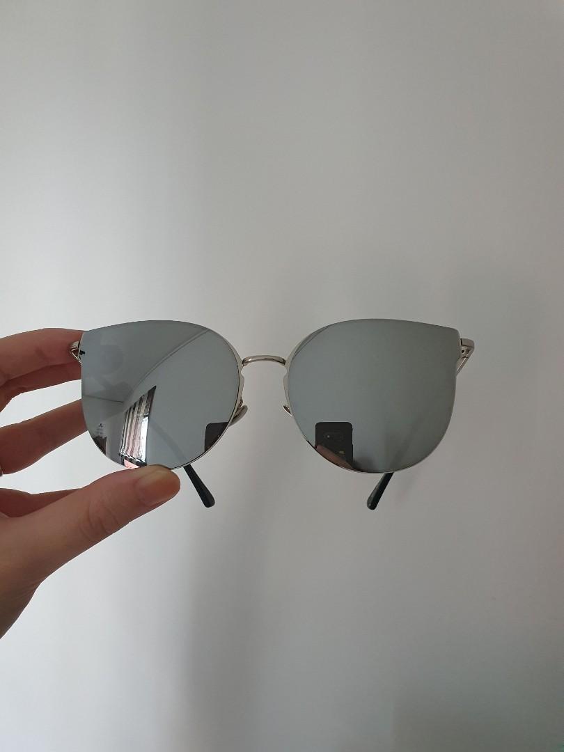 Gentle Monster Lookalike Dark Sunglasses Shades, Women's Fashion