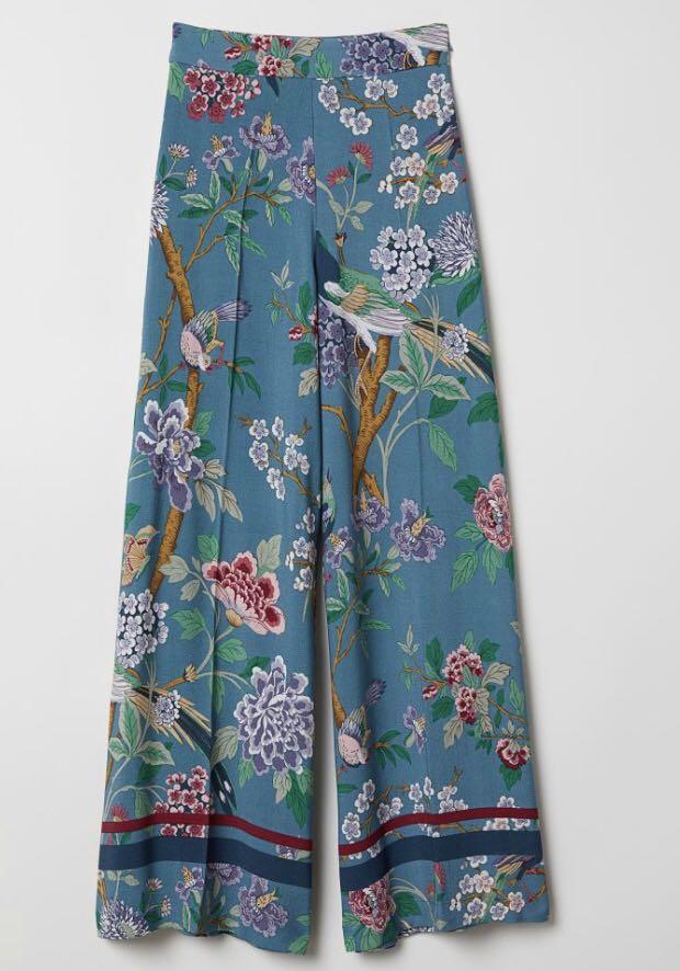 H M Gp J Baker Floral Pants Size 32 Women S Fashion Clothes Pants Jeans Shorts On Carousell