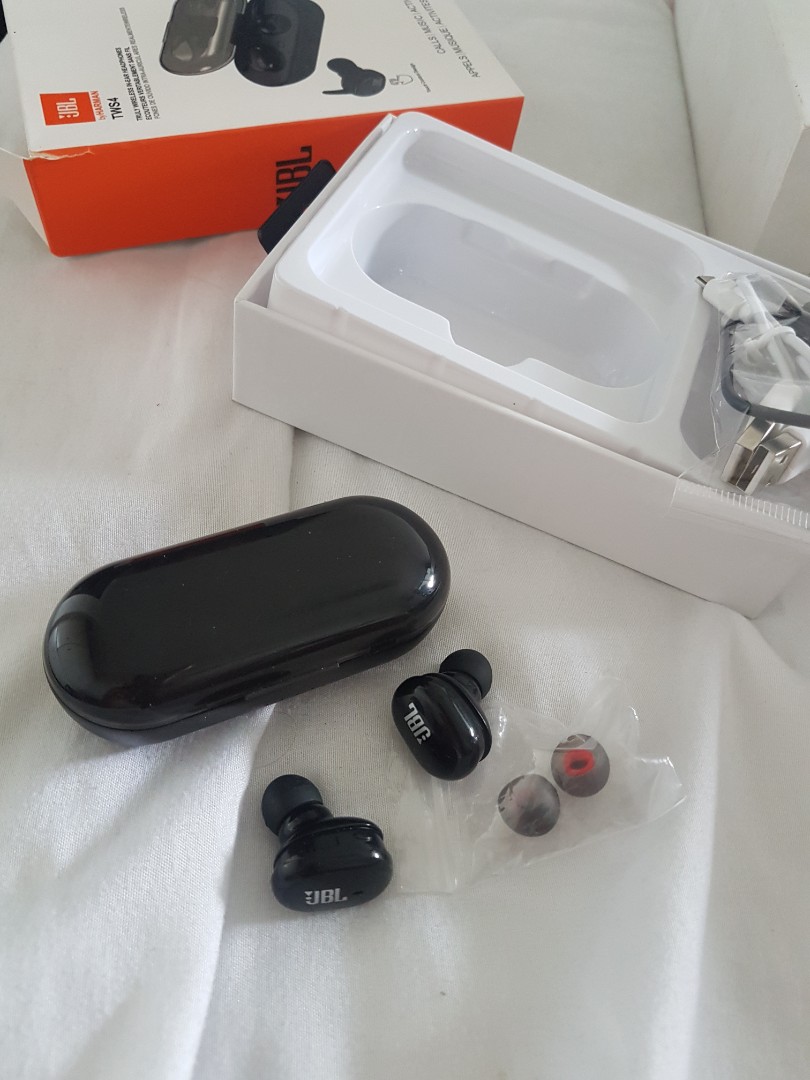 JBL headset, Health & Nutrition, Assistive & Rehabilatory Aids, Visual & Hearing Aids on Carousell