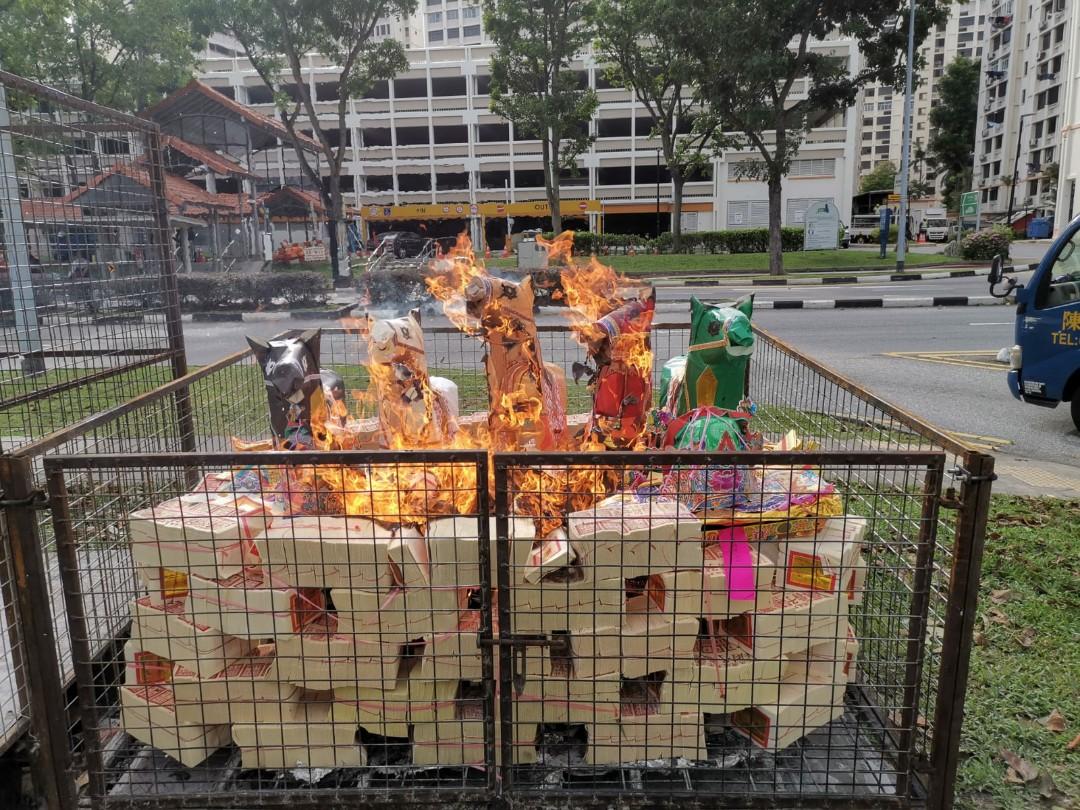 LaiFah Joss Paper Burner / Incense Burner, Everything Else on Carousell