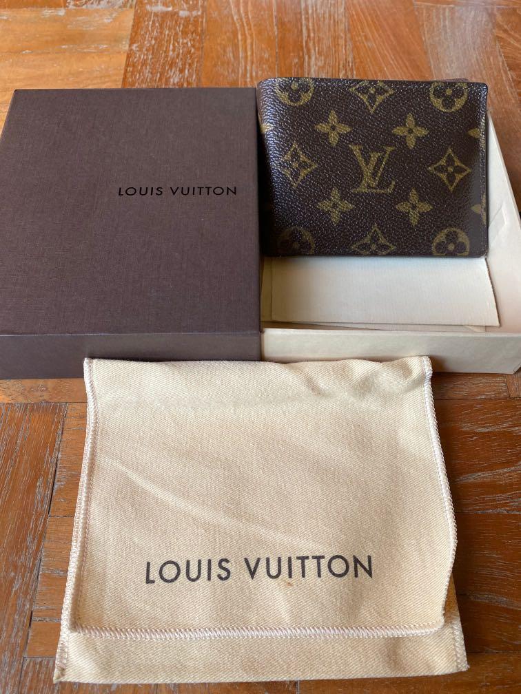 LV Bubblegram Wallet On Strap, Luxury, Bags & Wallets on Carousell