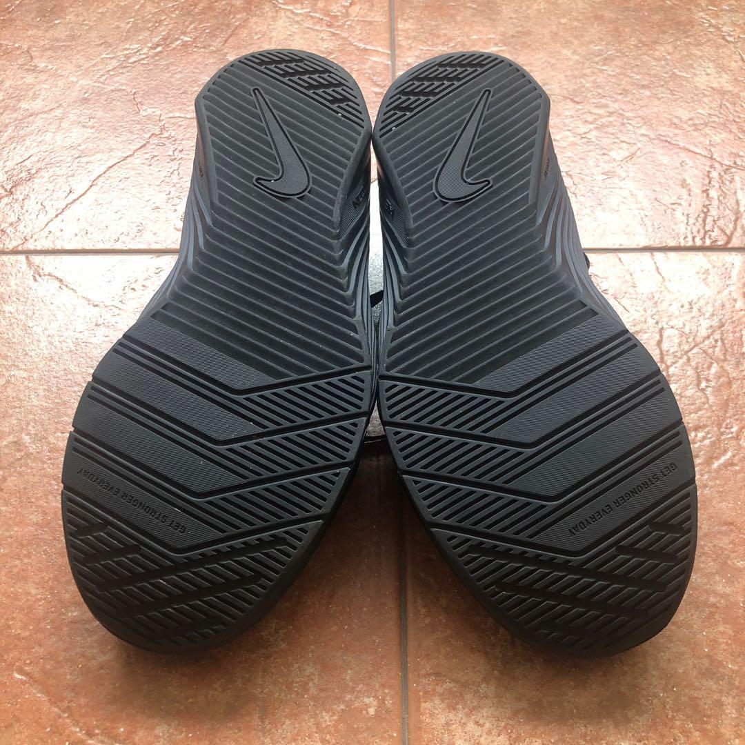 nike metcon 5 medal strong